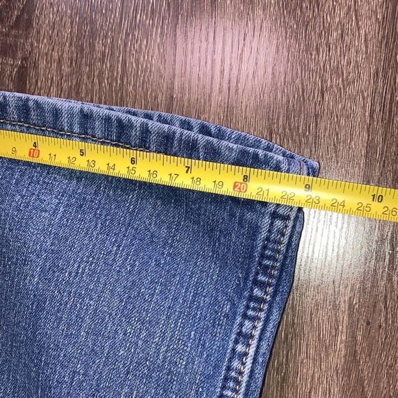 Womens Signature by Levi’s Mid Rise Bootcut Jeans Size 12 - Picture 9 of 10